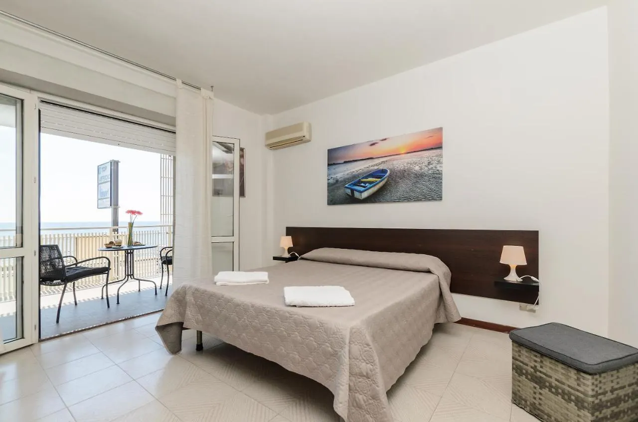 Marina D'Agro Residence Santa Teresa Di Riva Bed & Breakfast