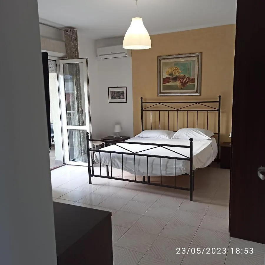 Bed & Breakfast Marina D'Agro Residence Santa Teresa Di Riva