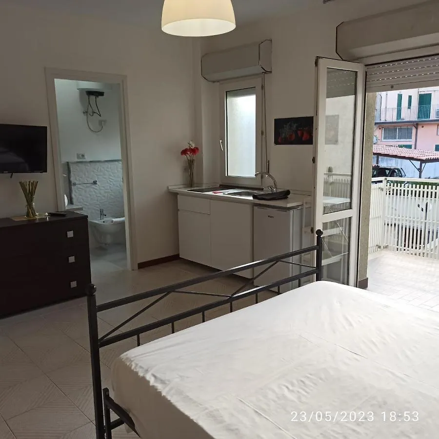 Marina D'Agro Residence Santa Teresa Di Riva Bed & Breakfast